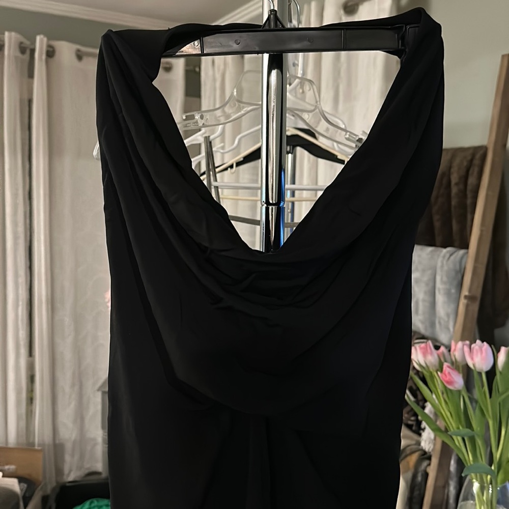 Sexy backless, around the neck dress!